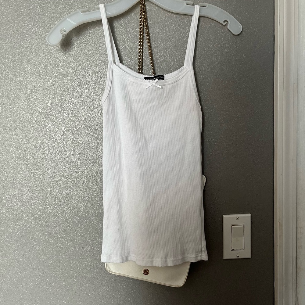 Brandy melvillie nwot tank top